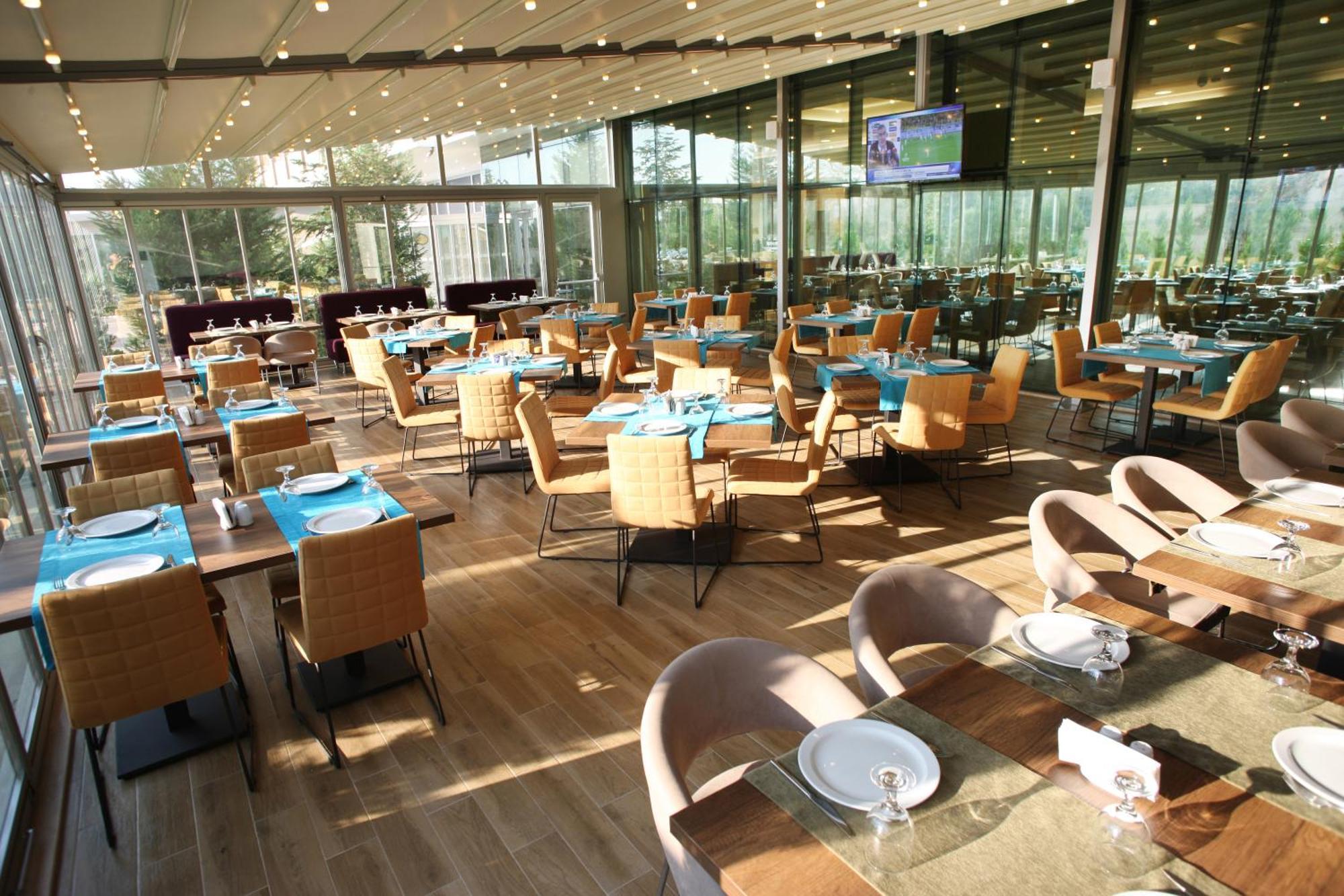 Holiday Inn Express Manisa-West By Ihg Екстер'єр фото