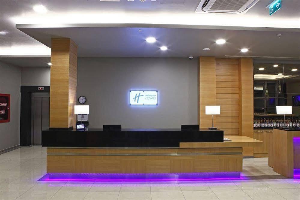 Holiday Inn Express Manisa-West By Ihg Екстер'єр фото